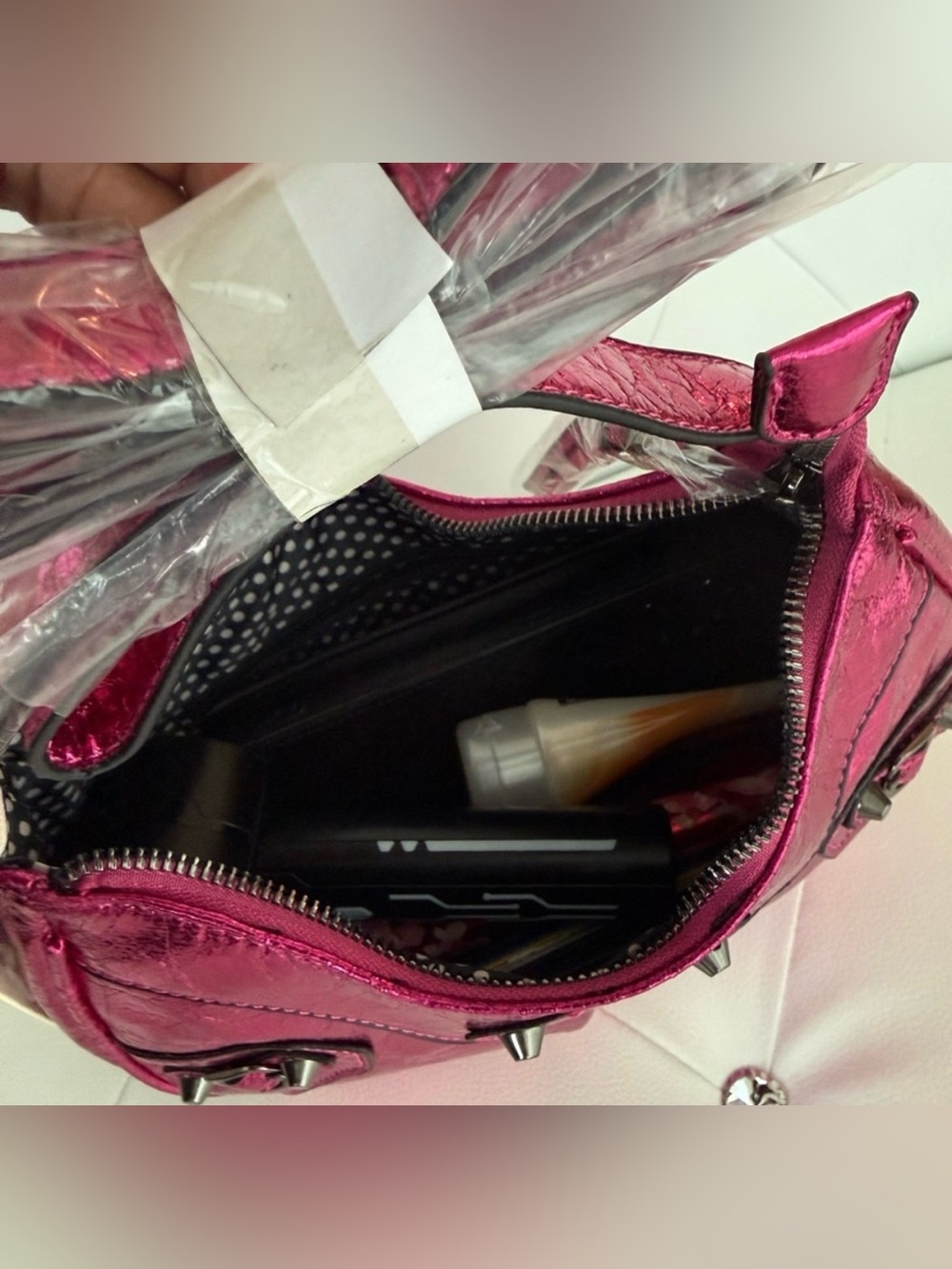 Y2K - Metallic Pink Crossbody Bag - Picture 7 of 10